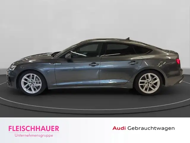 Audi A5 view 3