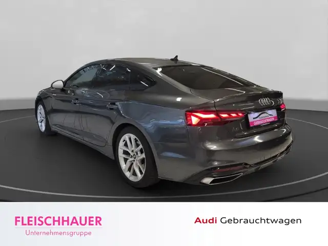 Audi A5 view 4