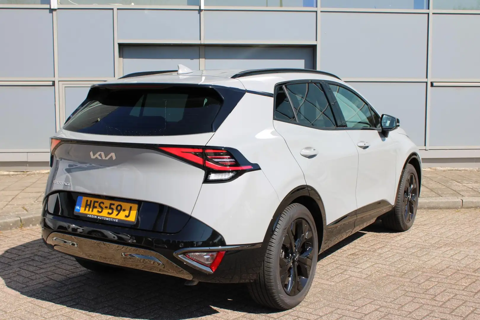Kia Sportage 1.6 T-GDi MHEV Dark Edition | Enkel beschikbaar vo Grijs - 2