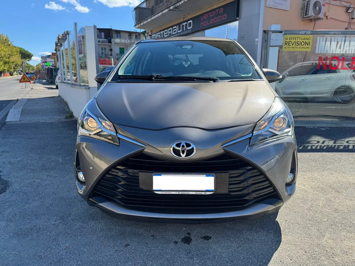 Toyota Yaris Yaris 5p 1.0 Active my18 Grigio - 2