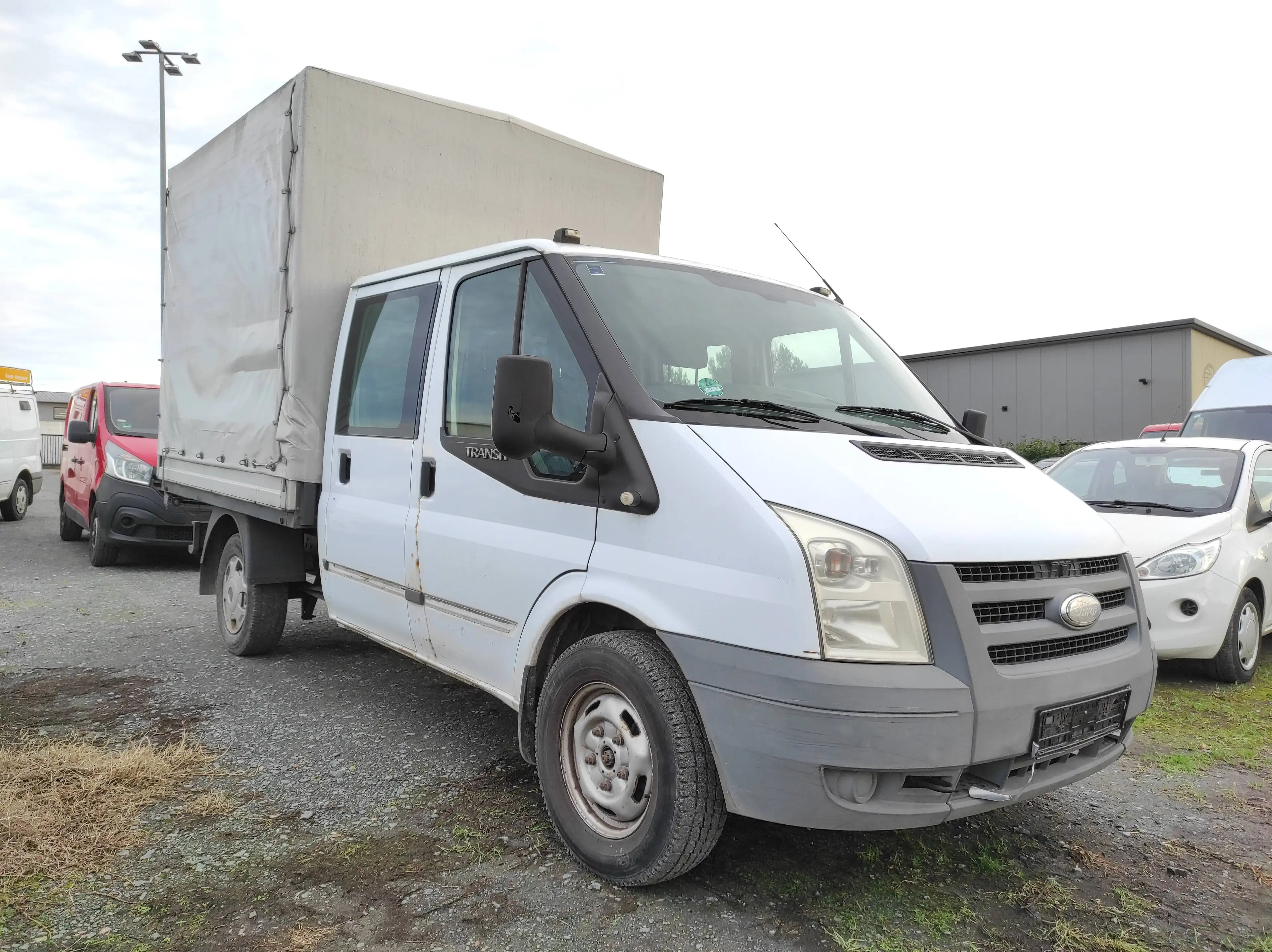 Ford Transit FT 350 M Doppelkabine AHK *TÜV NEU* 5-SITZER — photo 4
