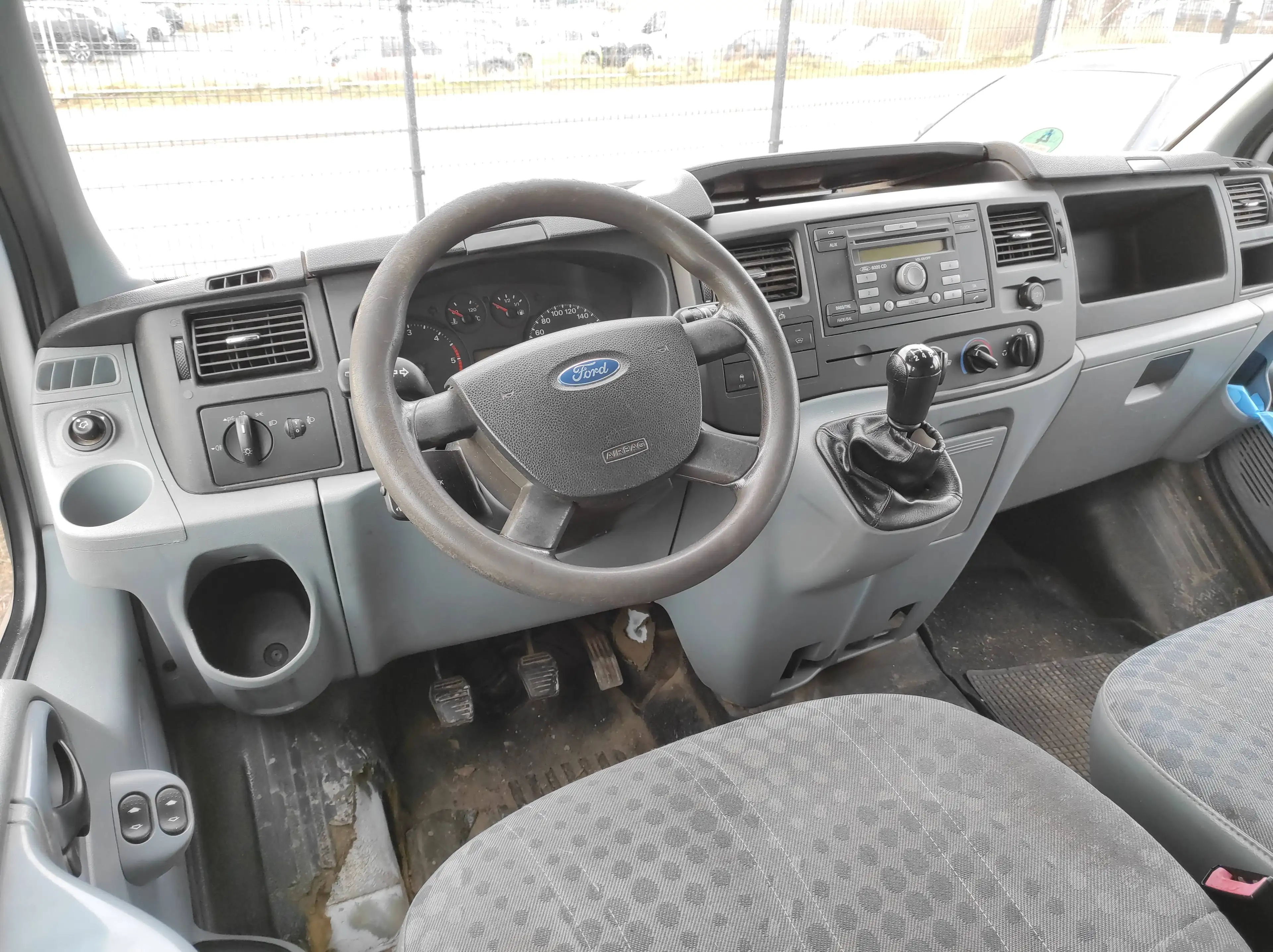 Ford Transit FT 350 M Doppelkabine AHK *TÜV NEU* 5-SITZER — photo 12