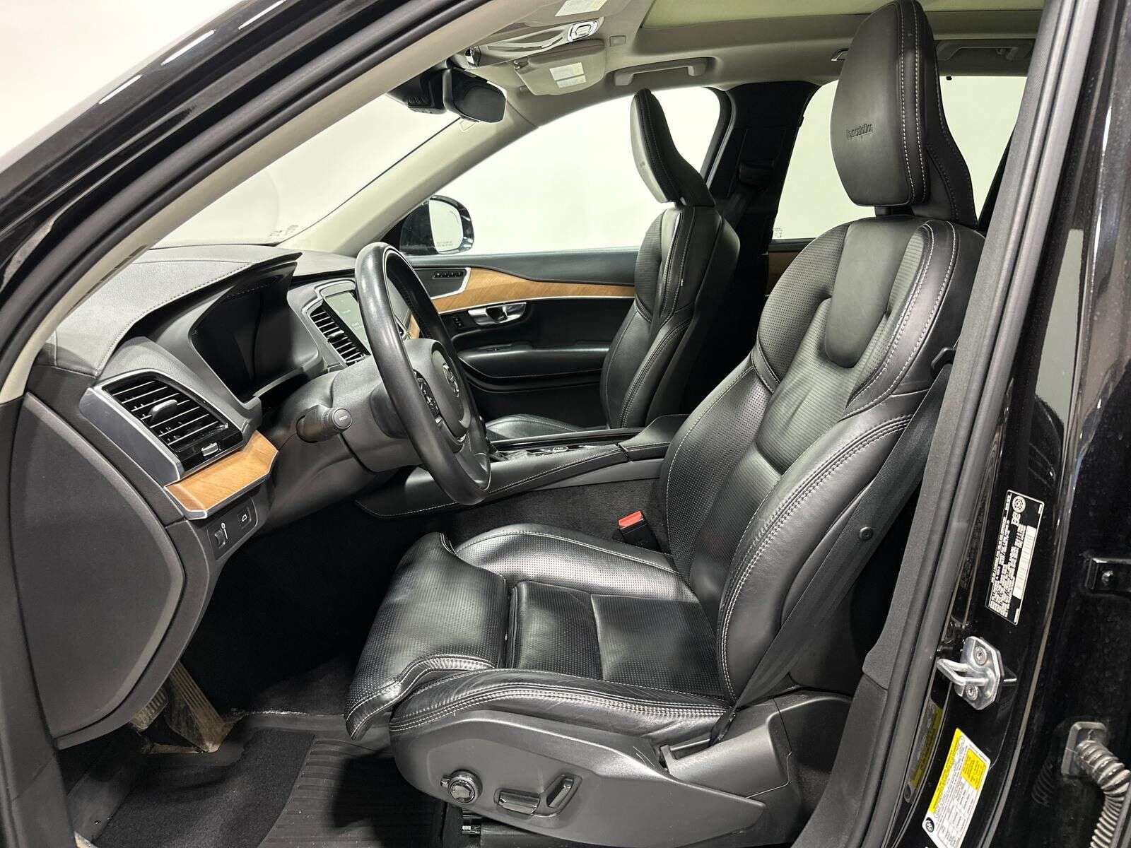 2019 Volvo XC90 T6 INSCRIPTION thumb 11