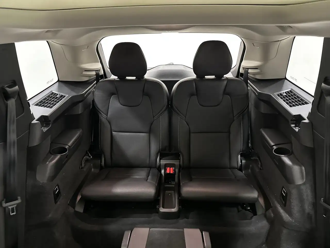 Volvo XC90 снимка Volvo XC90