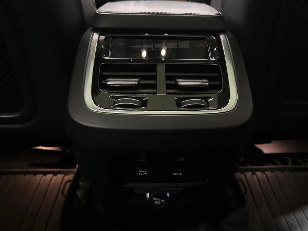 Volvo XC90 снимка Volvo XC90