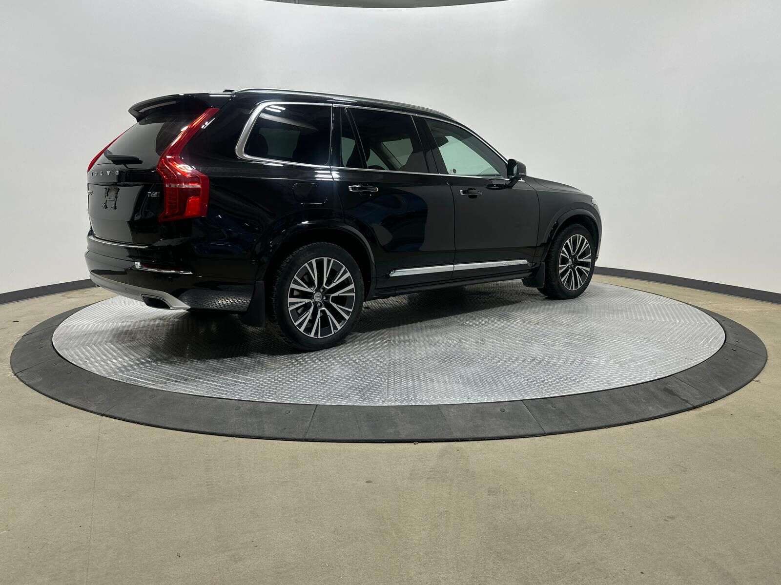 2019 Volvo XC90 T6 INSCRIPTION alt 3