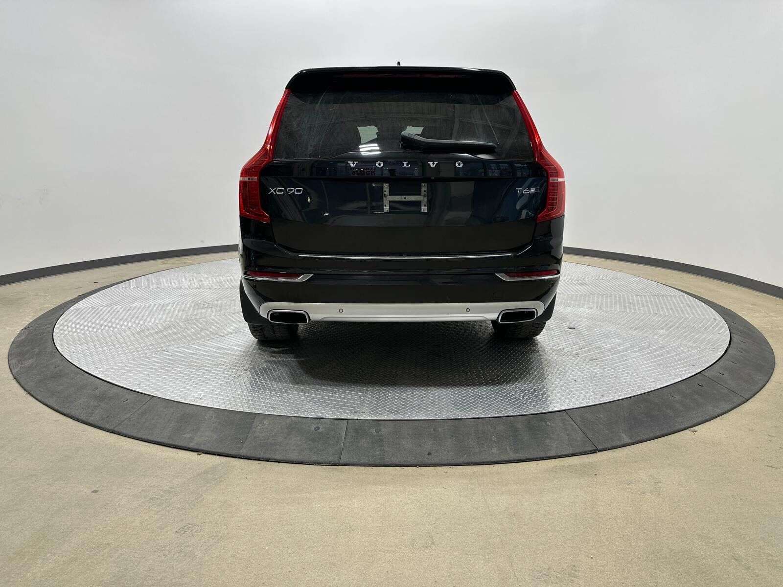 2019 Volvo XC90 T6 INSCRIPTION alt 4