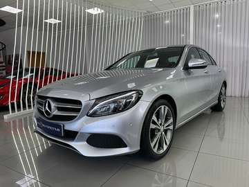 MERCEDES-BENZ Clase C Berlina  Automático de 4 Pu
