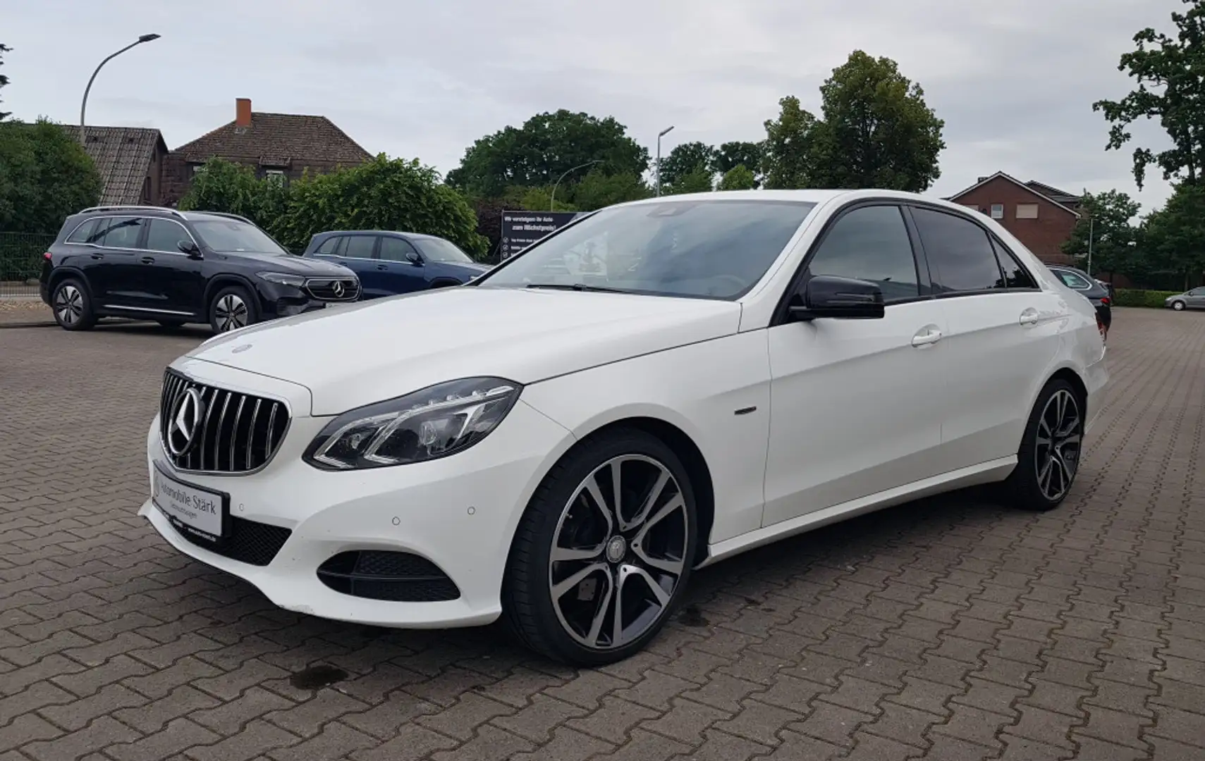 Mercedes-Benz E 300 CDi EditionE+Night+LED ILS+Leder+GSD+Comand White - 1