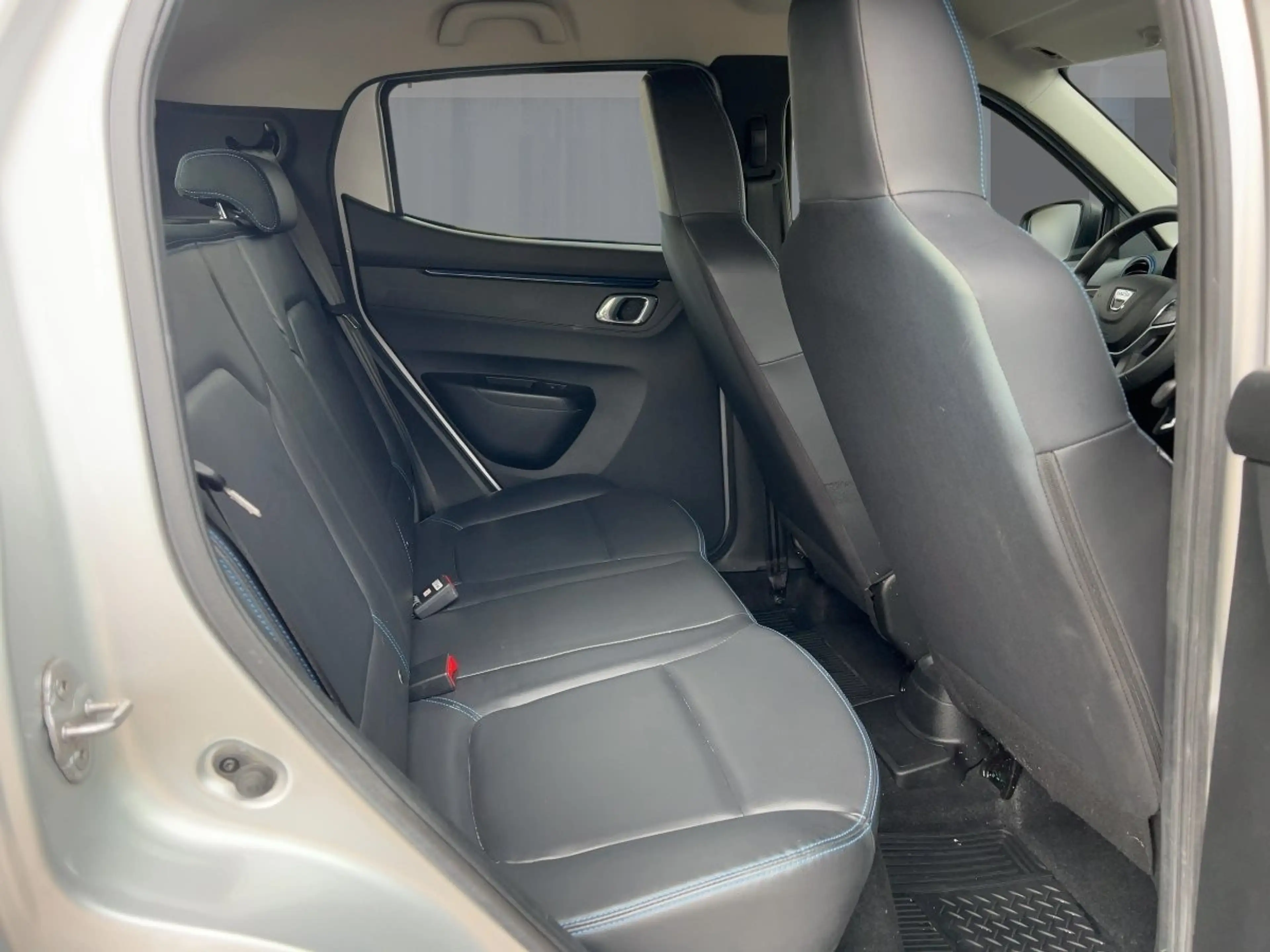 Dacia Spring Business ABS ESP SERVO Wegfahrsperre — photo 9
