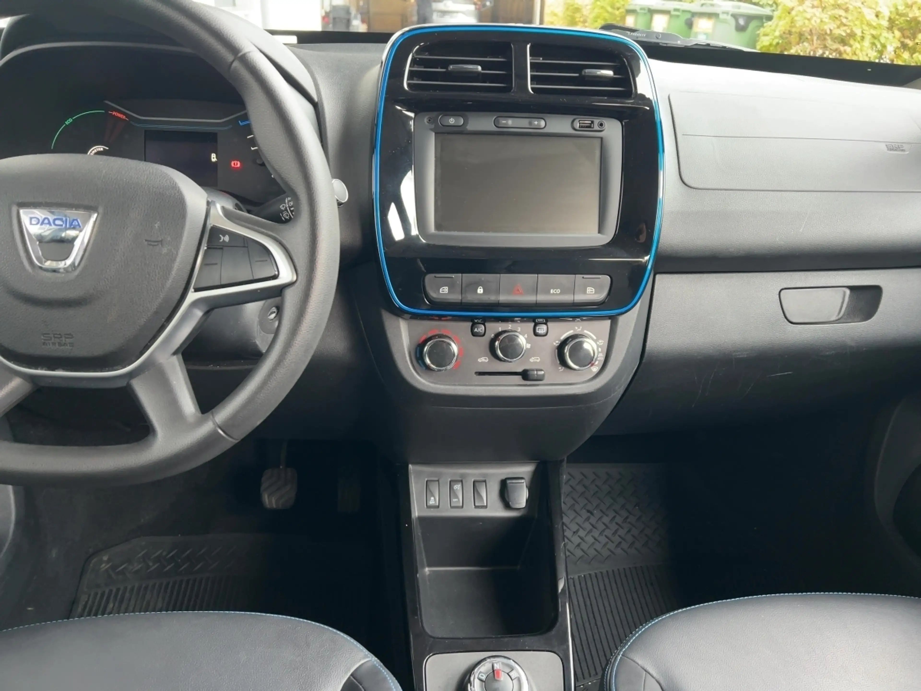 Dacia Spring Business ABS ESP SERVO Wegfahrsperre — photo 12