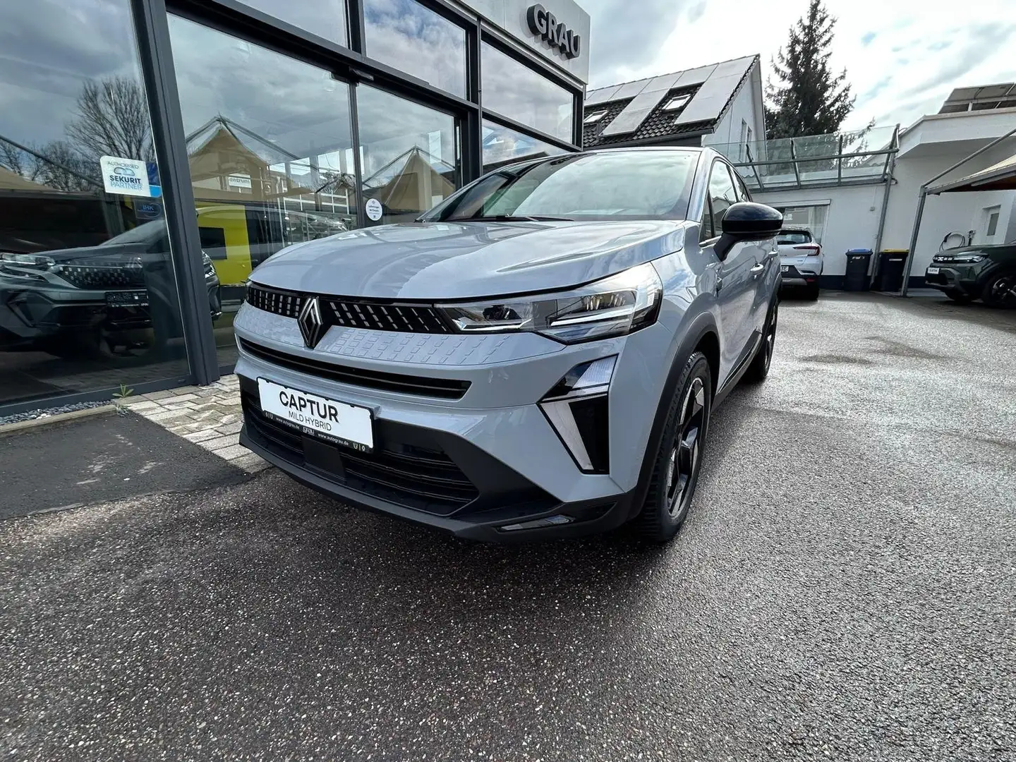 Renault Captur Techno 160PS EDC Winterpaket/ACC/ Ganzjahresreifen Gris - 2