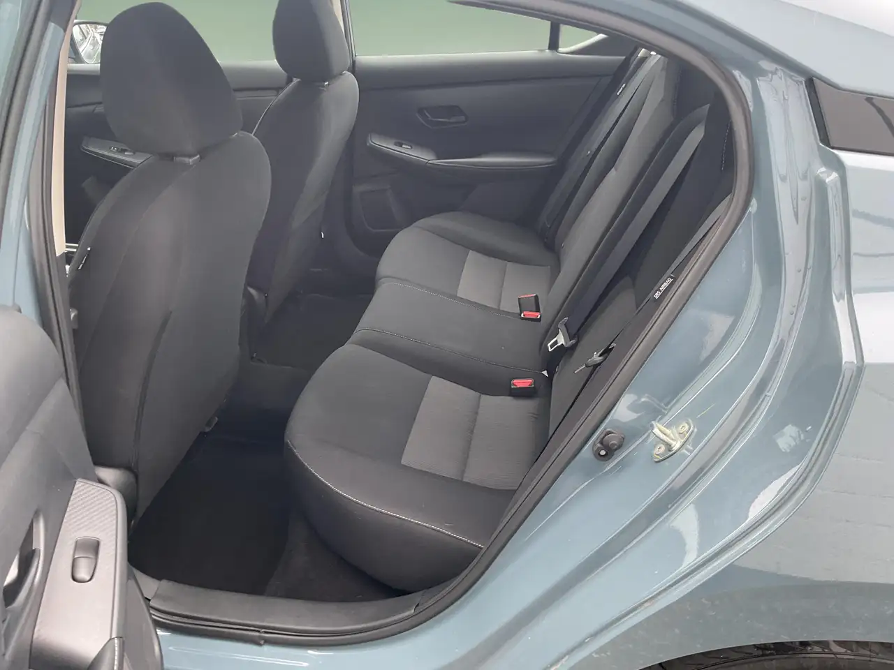 Nissan Sentra снимка Nissan Sentra