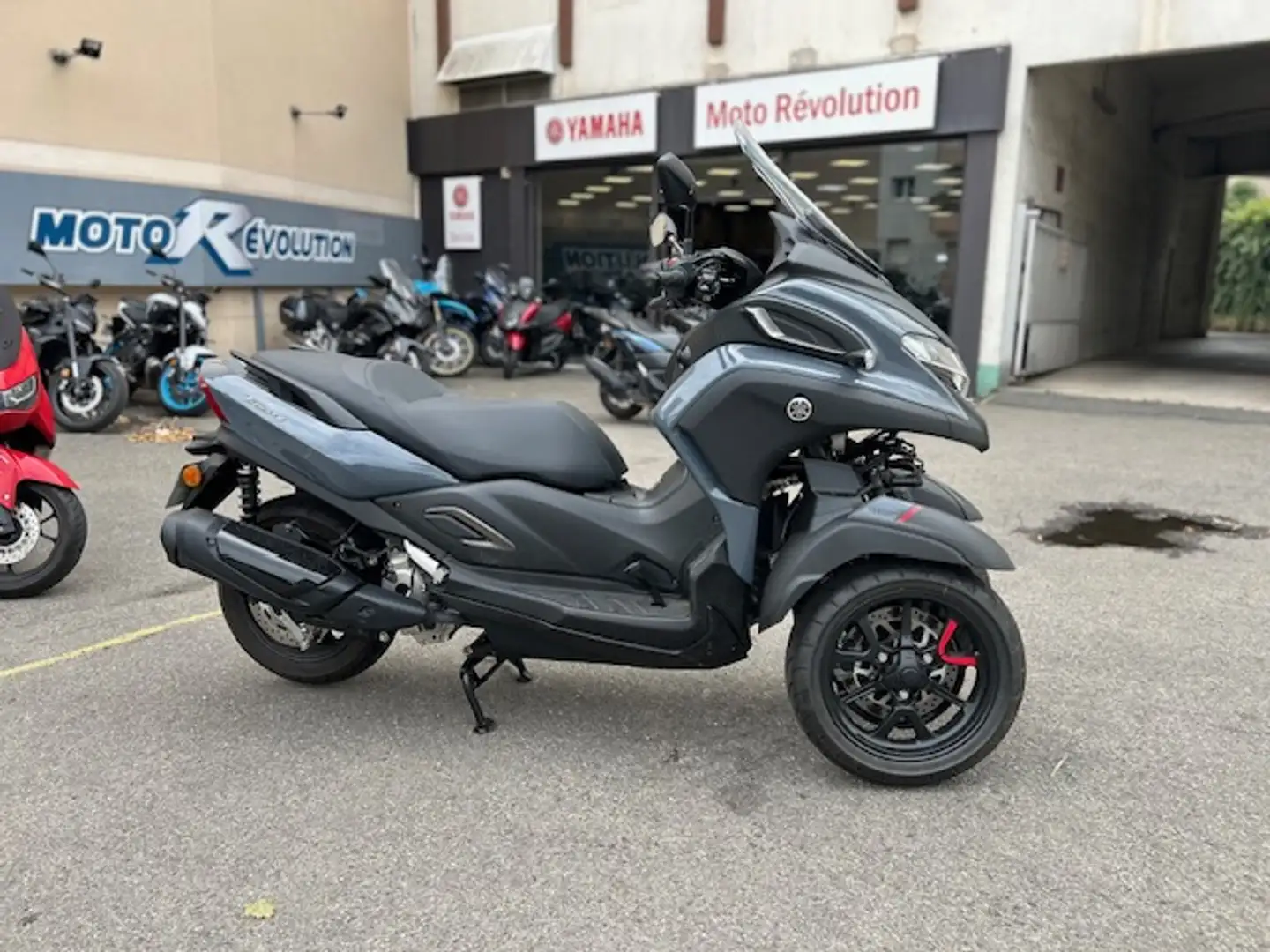 Yamaha TriCity Grijs - 1