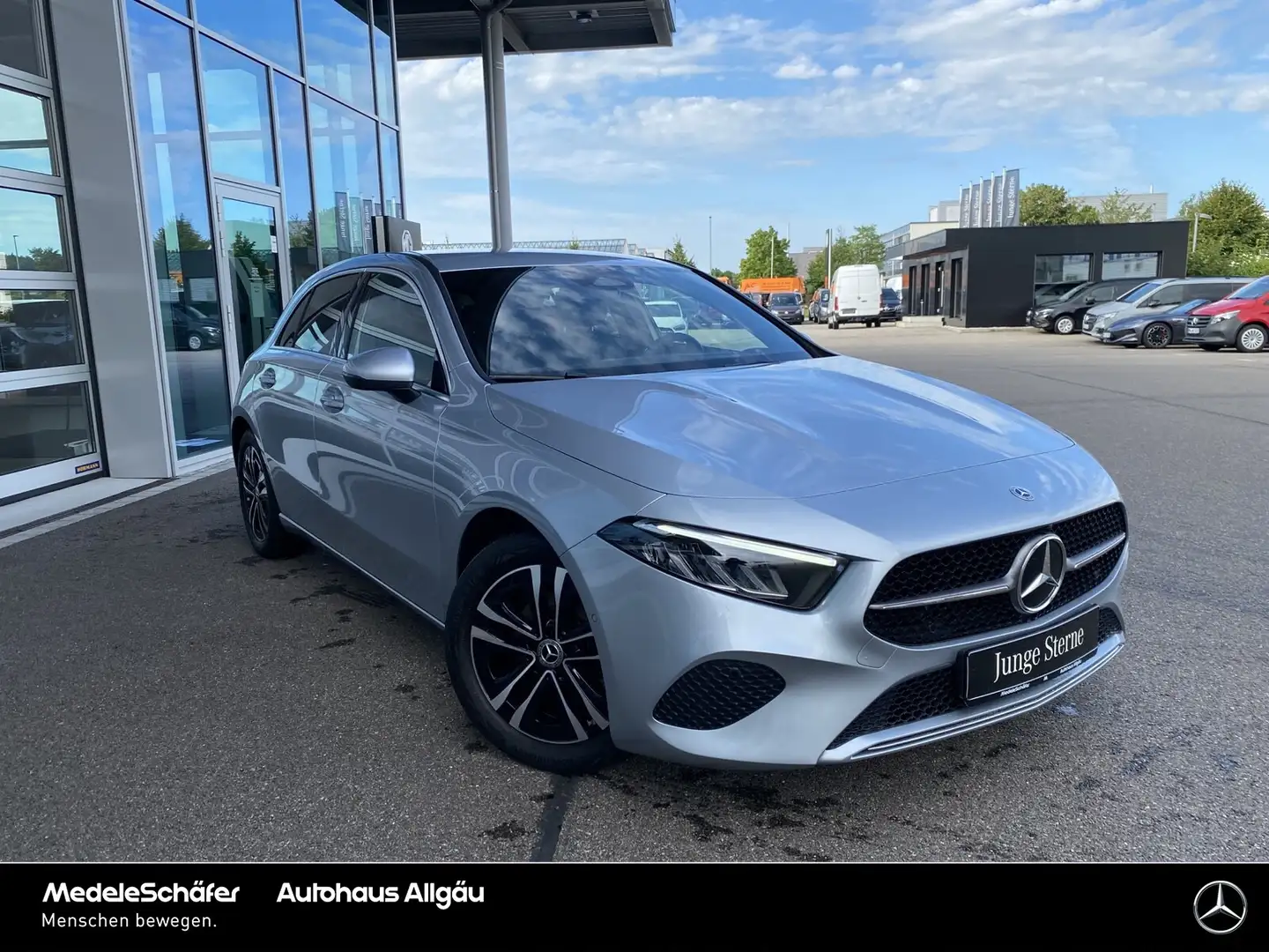 Mercedes-Benz A 180 A 180 d Progressive Kamera LED WD-Glas-dunkel Park Silber - 2