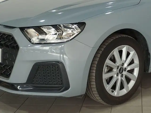 Audi A1 view 6