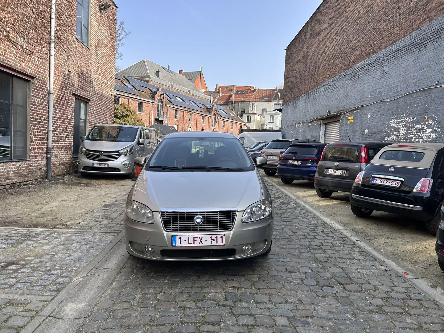 Fiat Croma 2.2i 16v MPI Emotion - 1