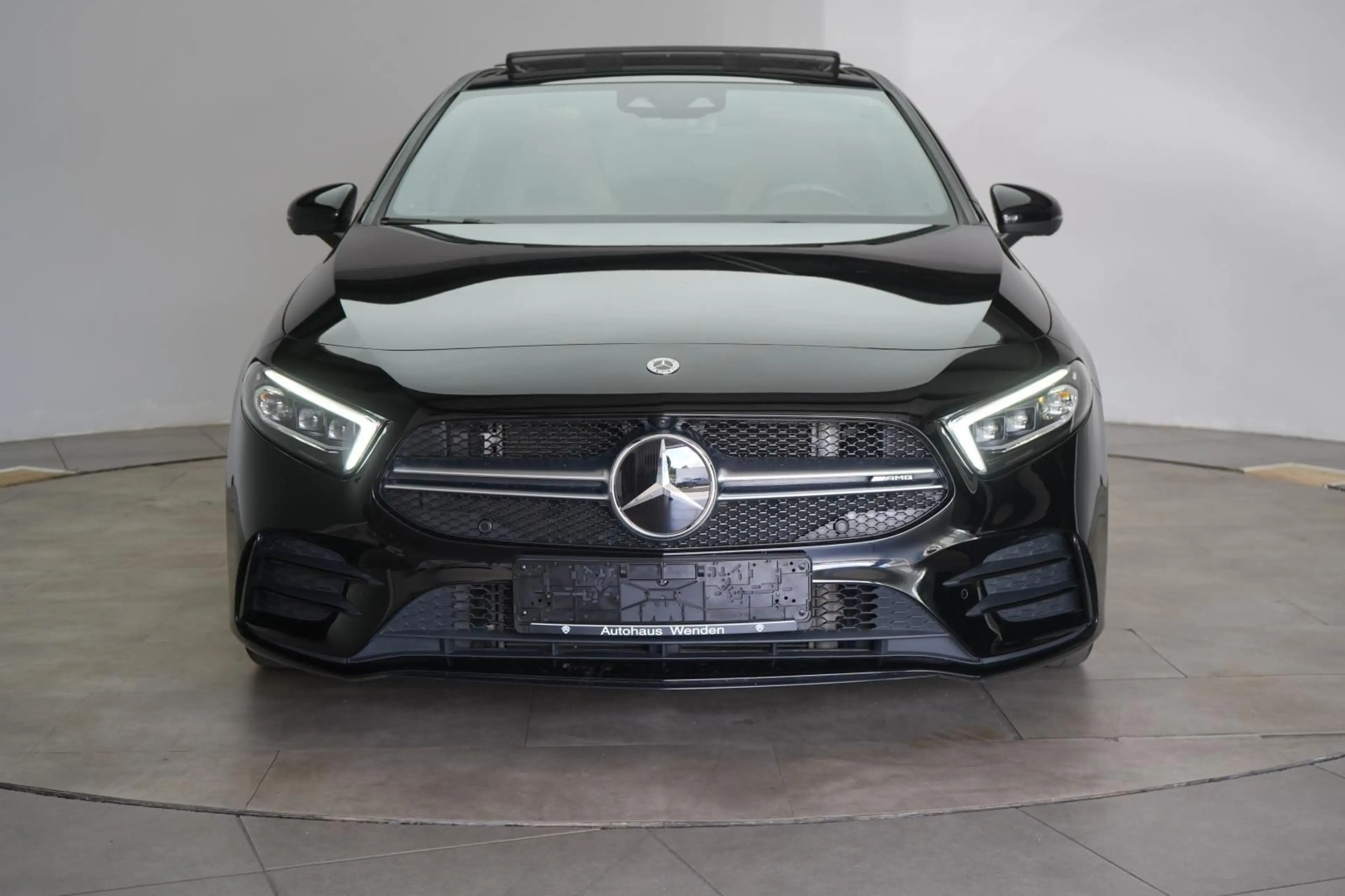 Mercedes-Benz A 35 AMG 4Matic Pano/STHZLeder/360Kamera/Memory — photo 2
