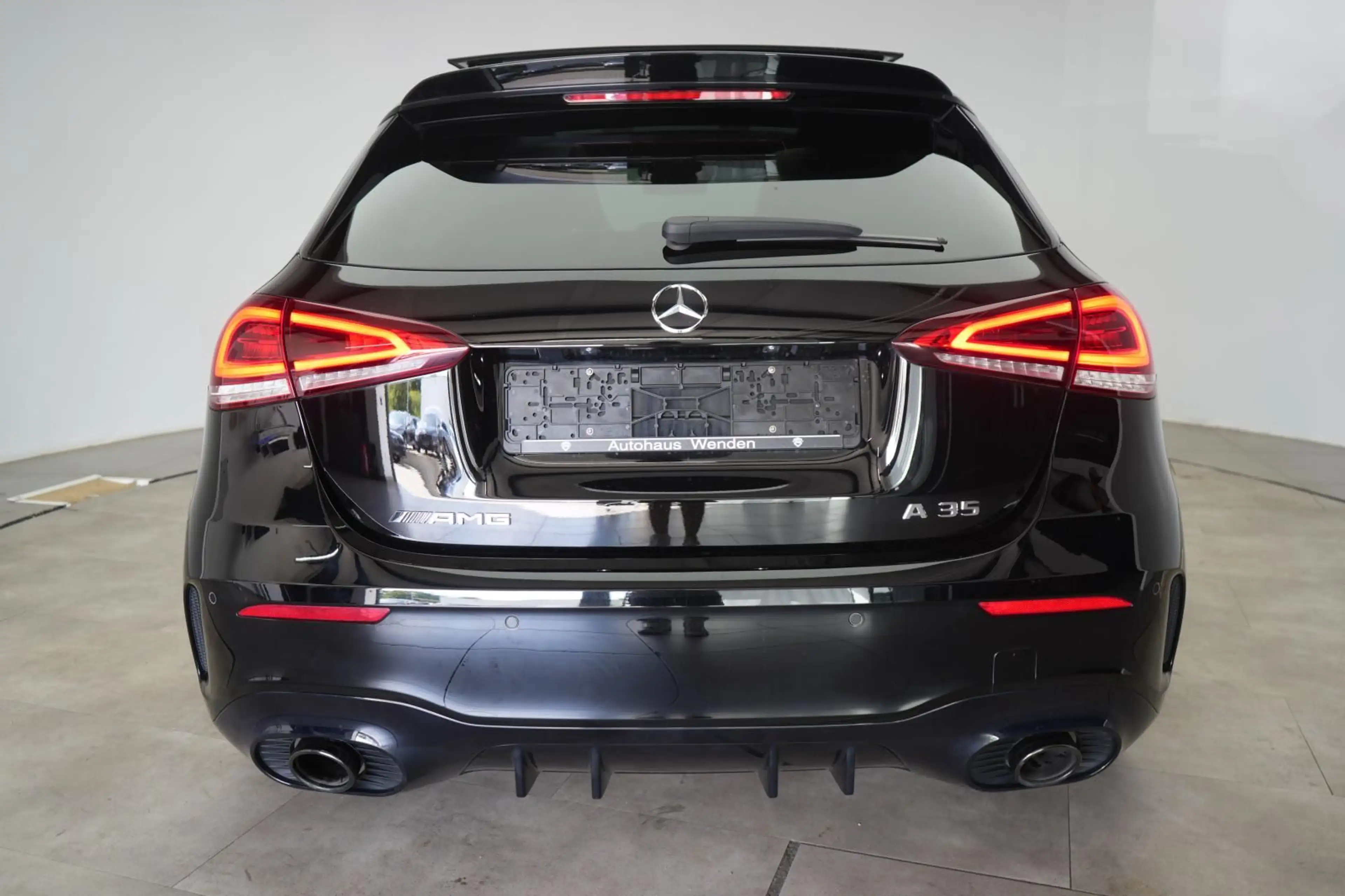 Mercedes-Benz A 35 AMG 4Matic Pano/STHZLeder/360Kamera/Memory — photo 6