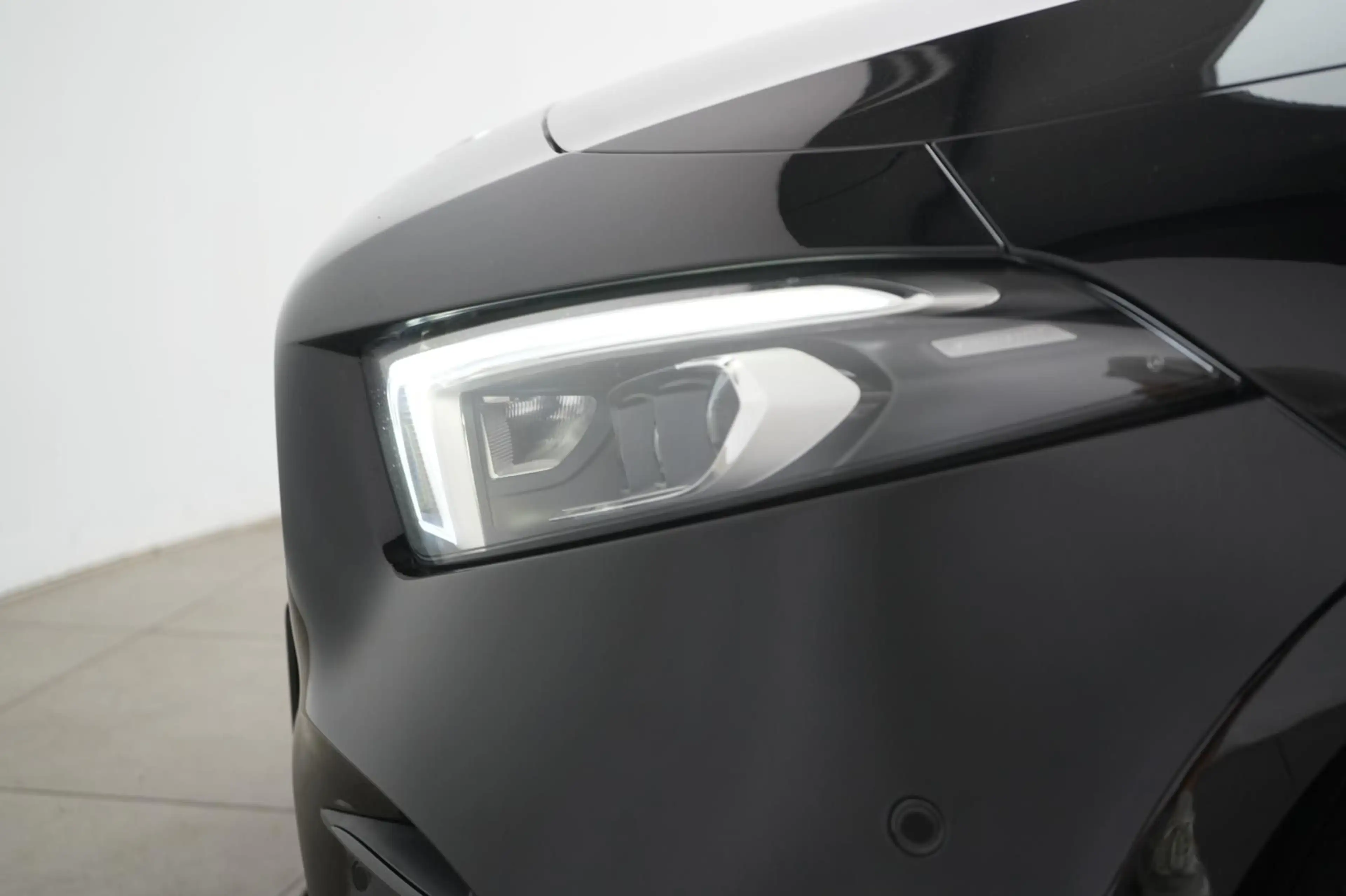 Mercedes-Benz A 35 AMG 4Matic Pano/STHZLeder/360Kamera/Memory — photo 10