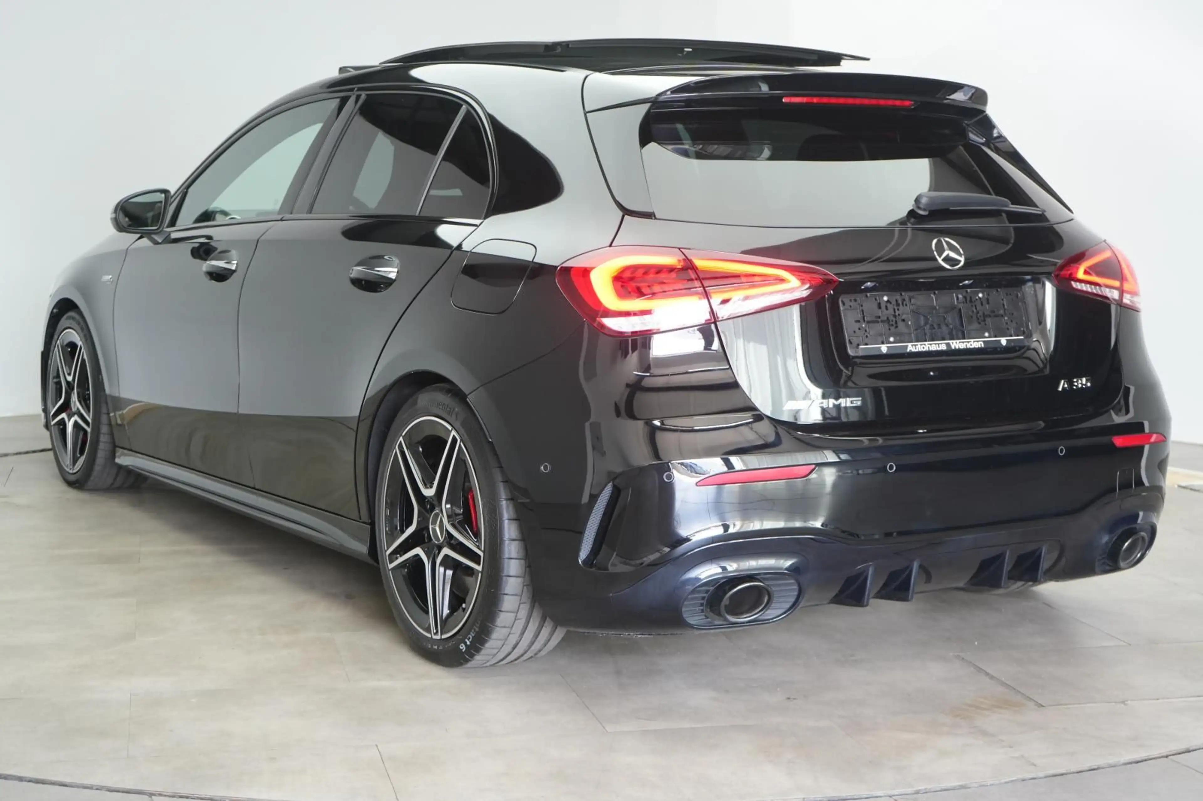 Mercedes-Benz A 35 AMG 4Matic Pano/STHZLeder/360Kamera/Memory — photo 4