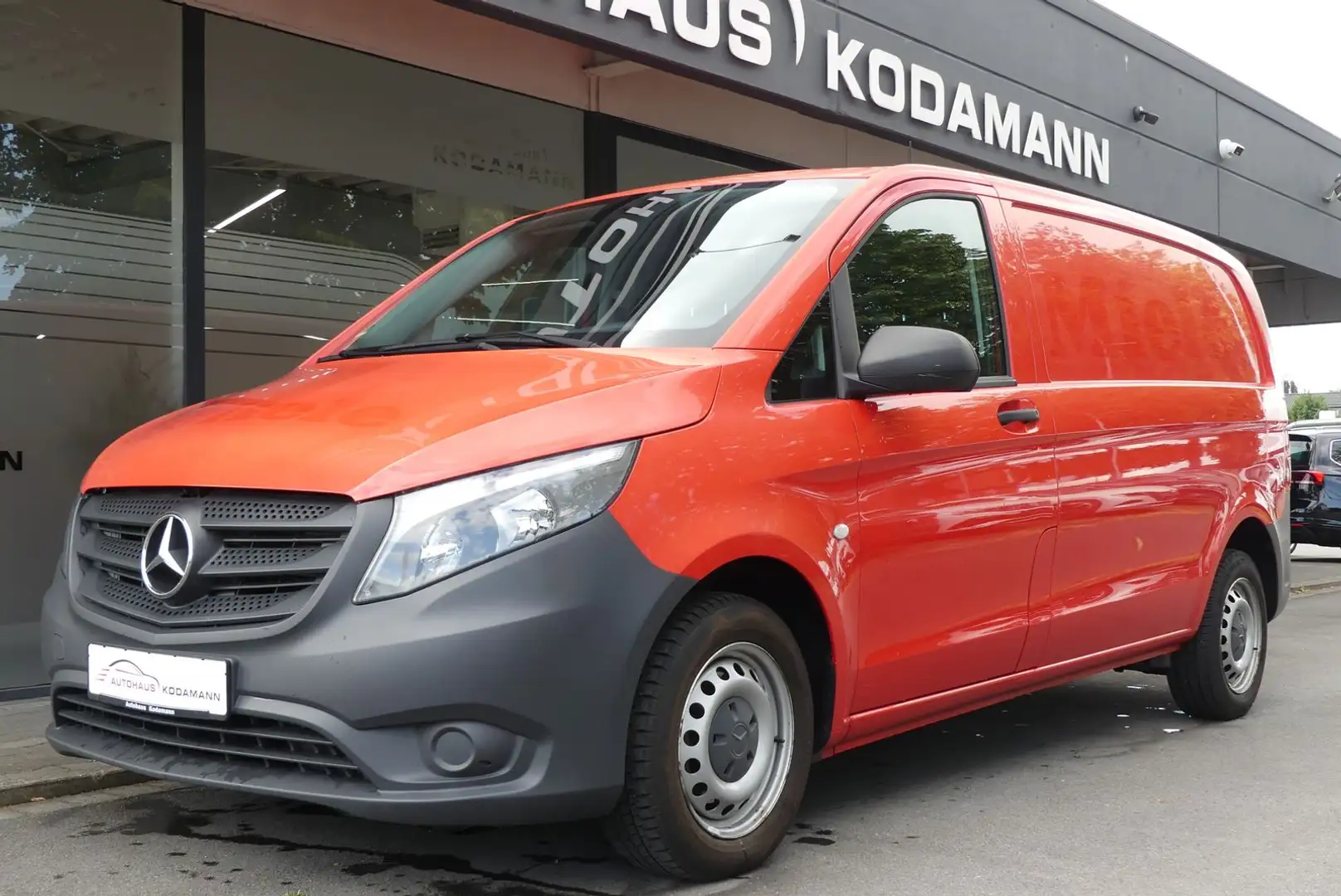 Mercedes-Benz Vito Kasten 111 CDI*NAVI*Kamera*Klima*1.Hand Rosso - 1