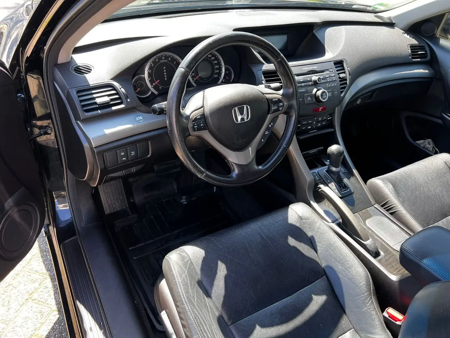 Honda Accord 2.4  Executive (1 Hand* Xenon* SH* SD) Schwarz - 2