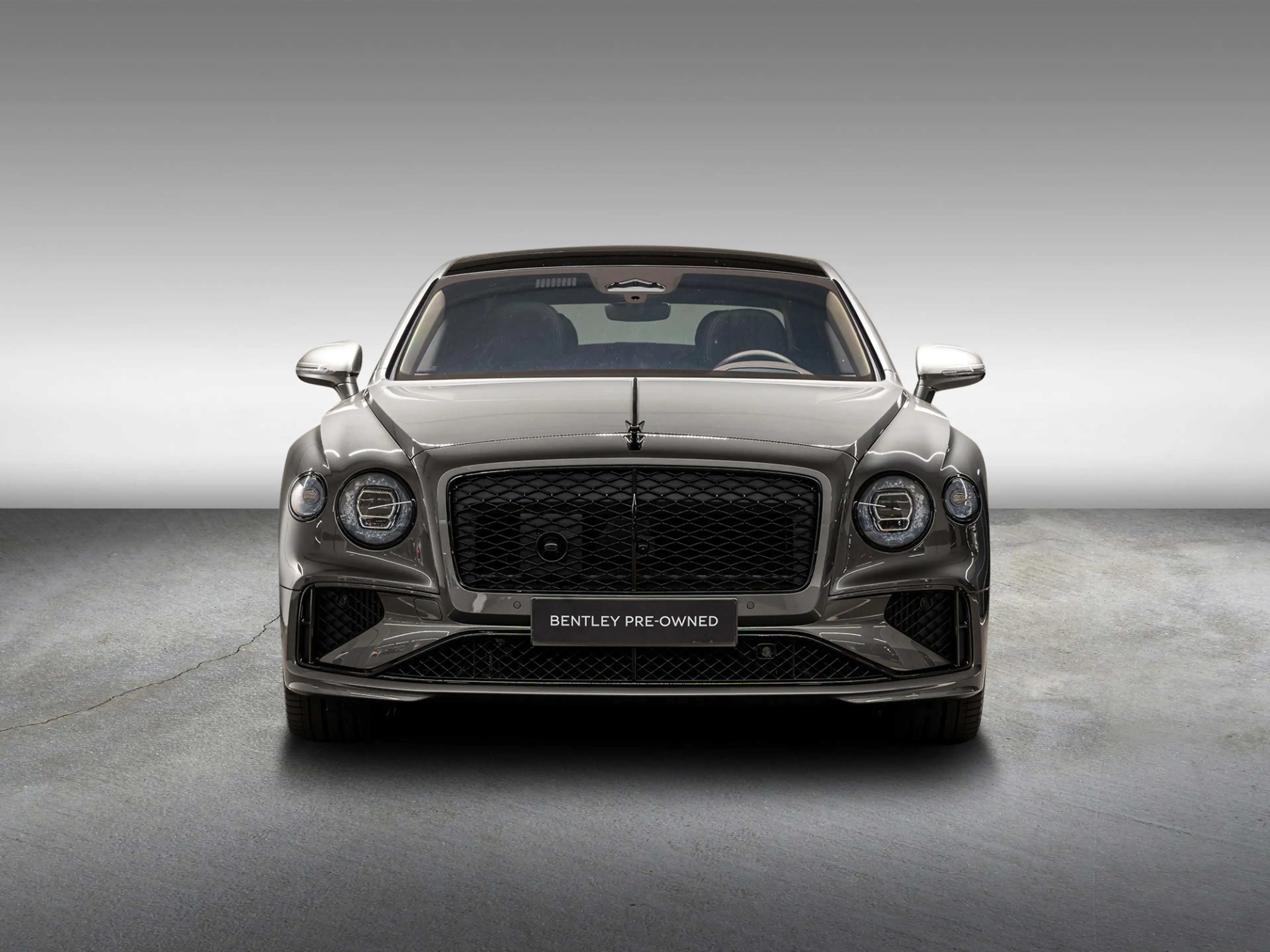 Bentley Flying Spur V8 Hybrid |Touring|Rotating|Comfort|Panoramic — photo 2
