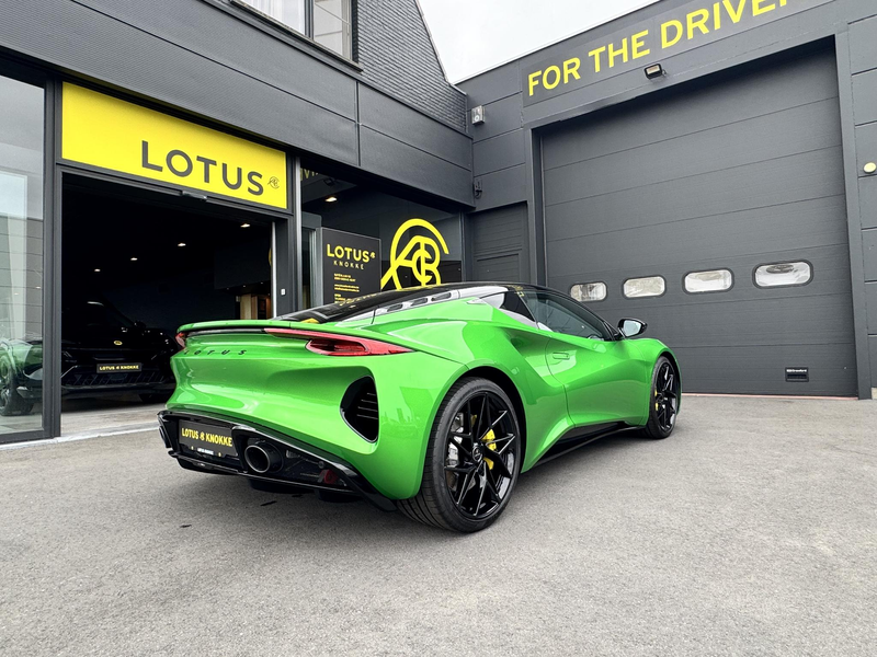 Lotus Emira 2.0 Turbo SE DCT — photo 9
