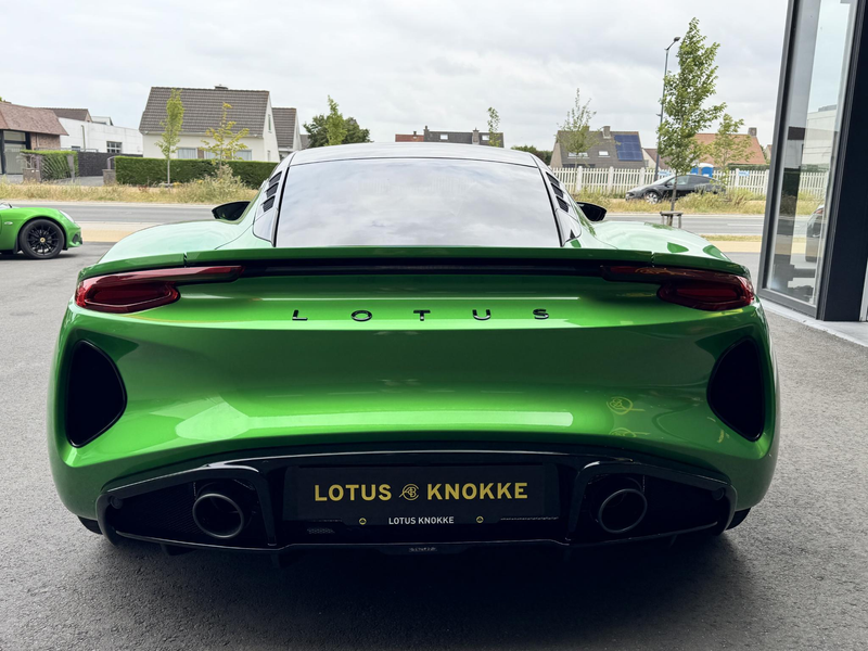 Lotus Emira 2.0 Turbo SE DCT — photo 5