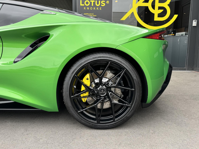 Lotus Emira 2.0 Turbo SE DCT — photo 14