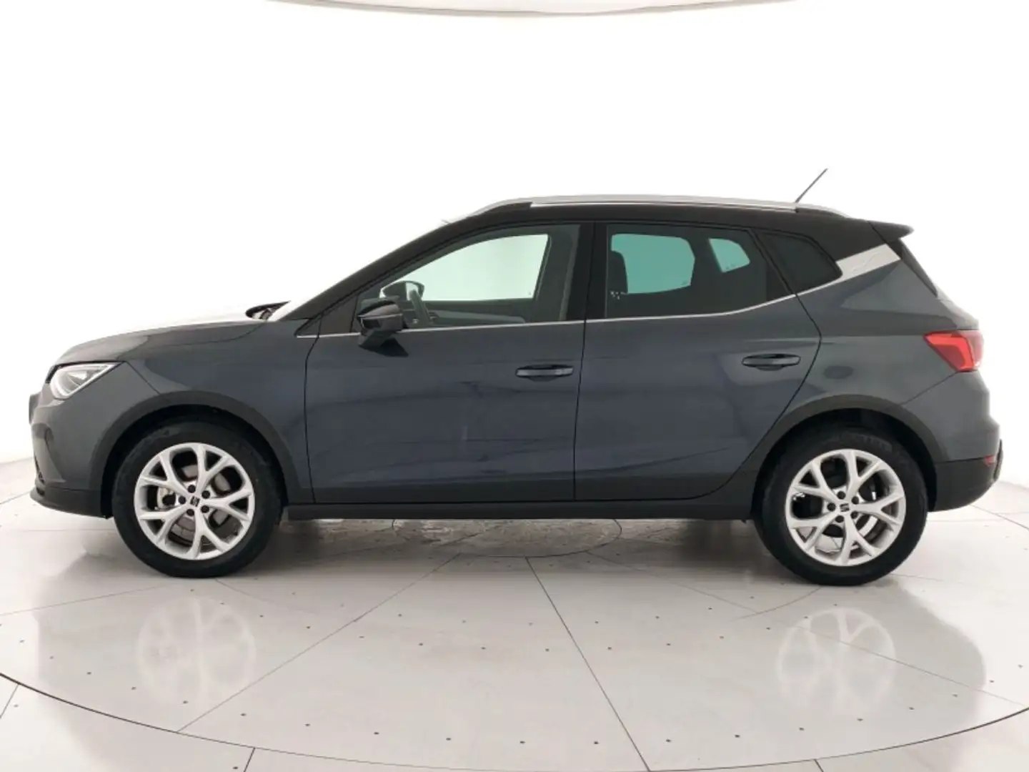 SEAT Arona 1.0 ecotsi FR 95cv Grigio - 2