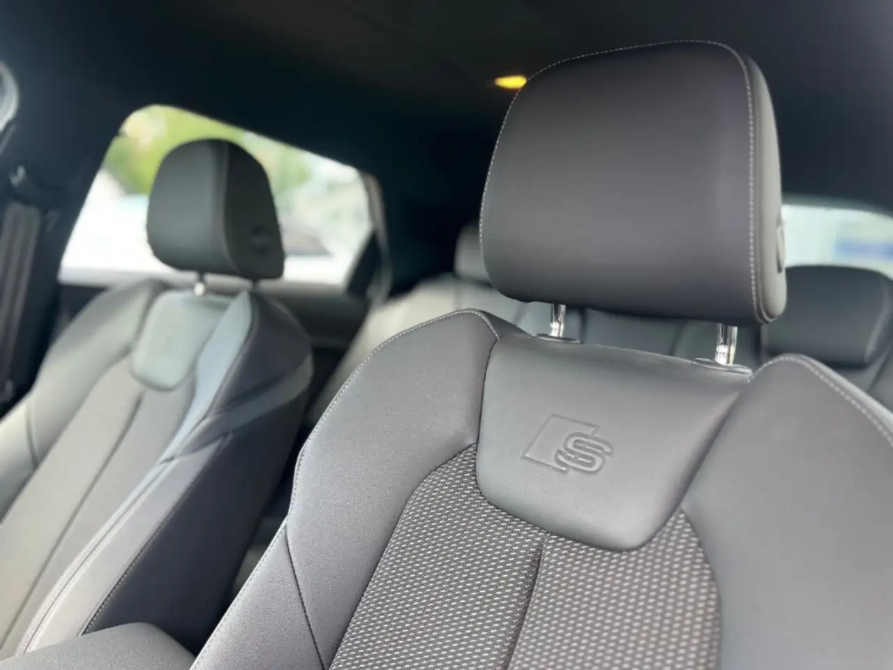 Audi A1 Sportback 35 TFSI S 2x s-line +Bi-Color+Plus-Paket, миниатюра 14