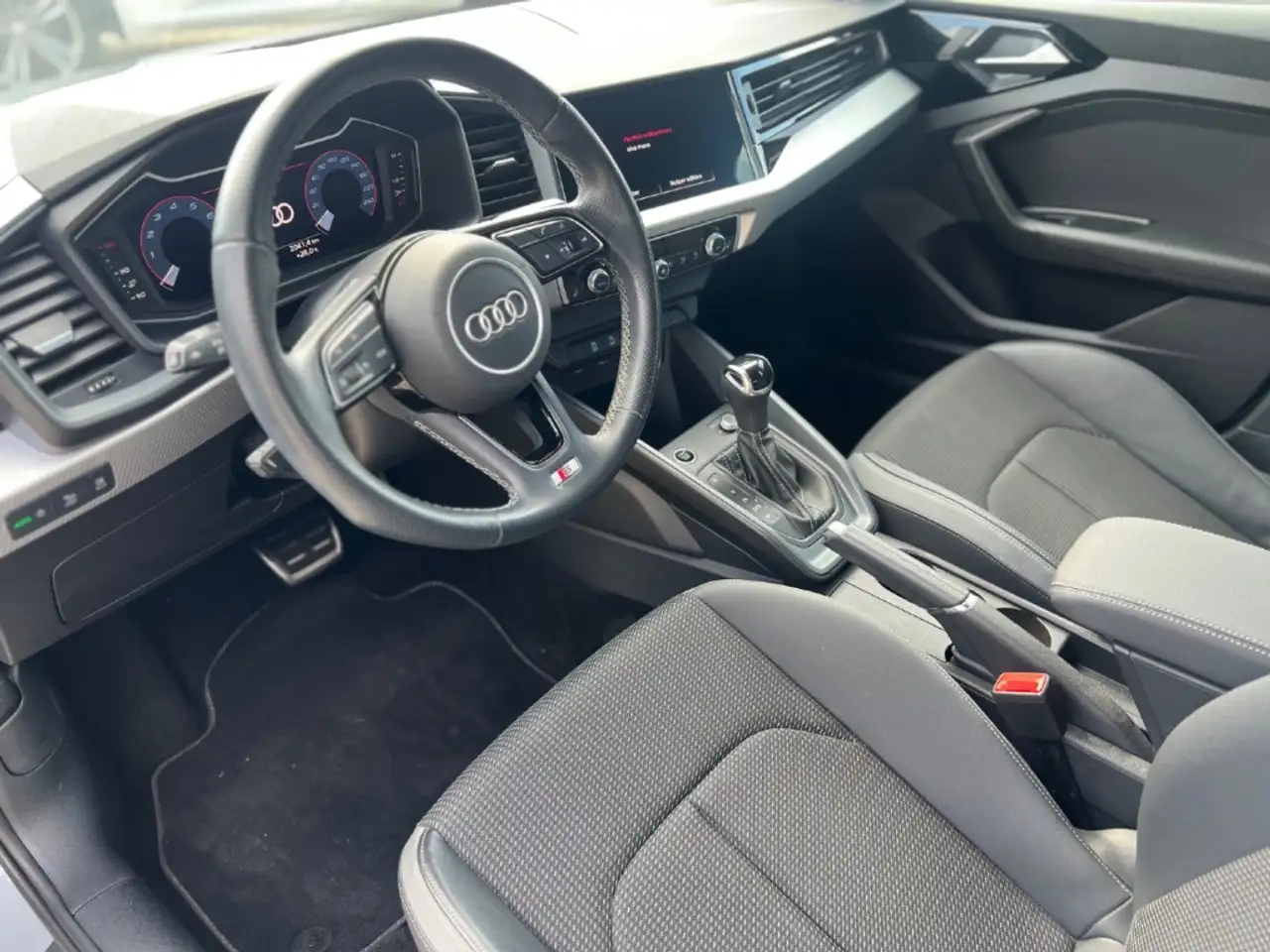 Audi A1 Sportback 35 TFSI S 2x s-line +Bi-Color+Plus-Paket, миниатюра 13