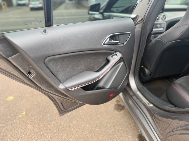 Mercedes-Benz CLA 250 CLA 250 AMG 19´´ Shooting Brake 4Matic — photo 14
