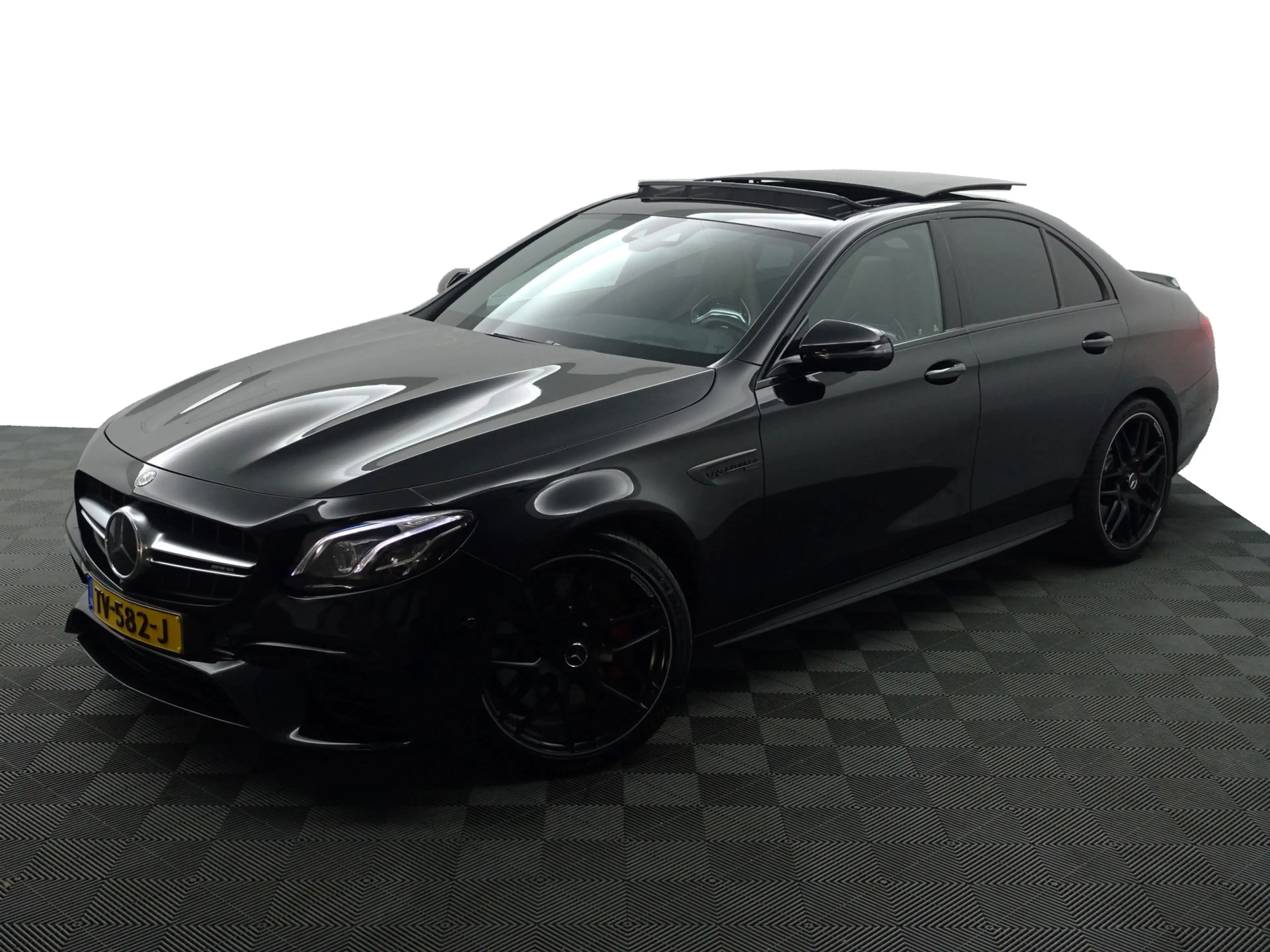 Mercedes-Benz E 63 AMG S 4MATIC Premium Plus- Edition 1 Pack, Track Pack, — photo 4