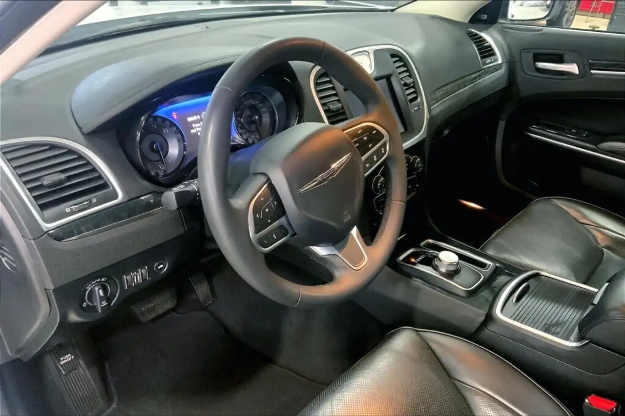 Chrysler 300 снимка Chrysler 300