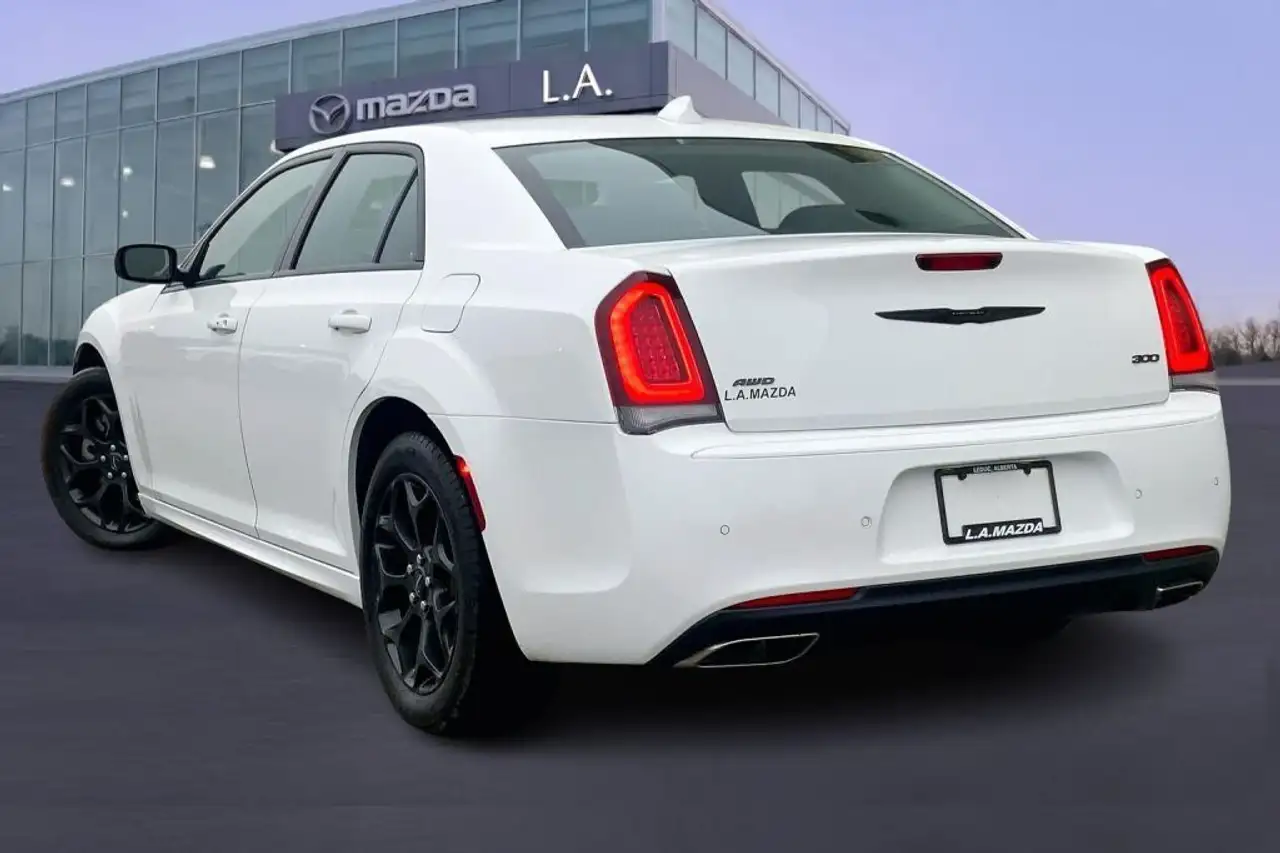 Chrysler 300 снимка Chrysler 300