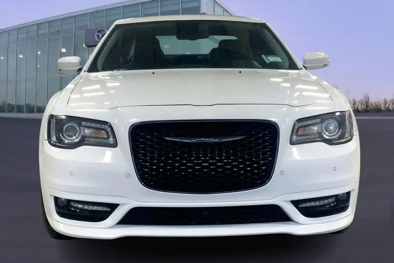 Chrysler 300 снимка Chrysler 300