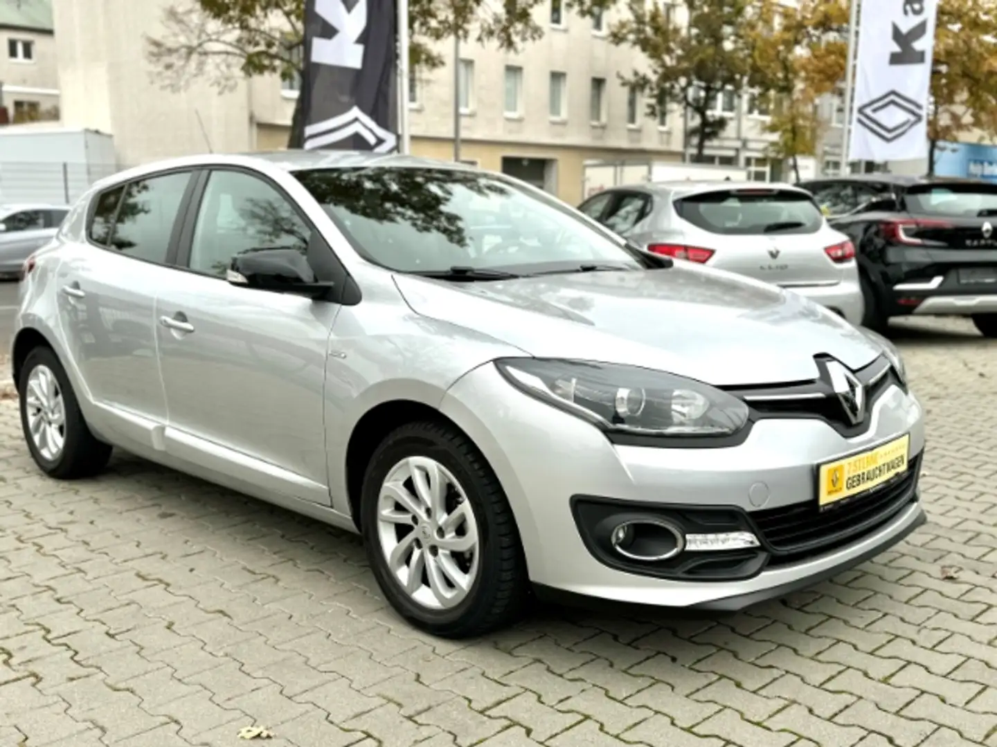 Renault Megane III Limited 1.2 TCe 115 nur 5000 km!! Gris - 1