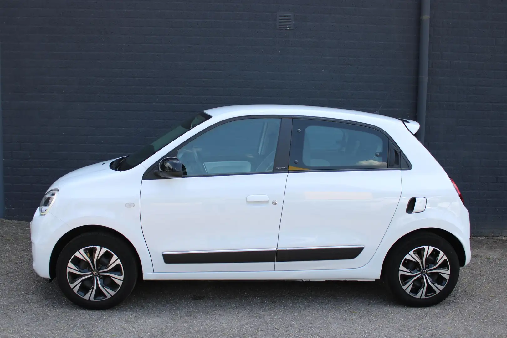 Renault Twingo 1.0 SCe Limited NL-Auto | 5-deurs | Airco | Radio- Wit - 2