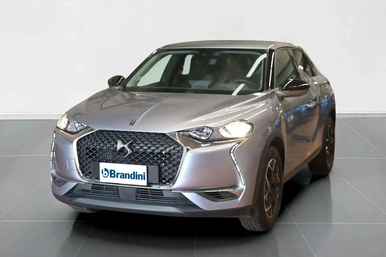 DS Automobiles DS 3 Crossback Crossback 1.2 PureTech Business Gris - 1