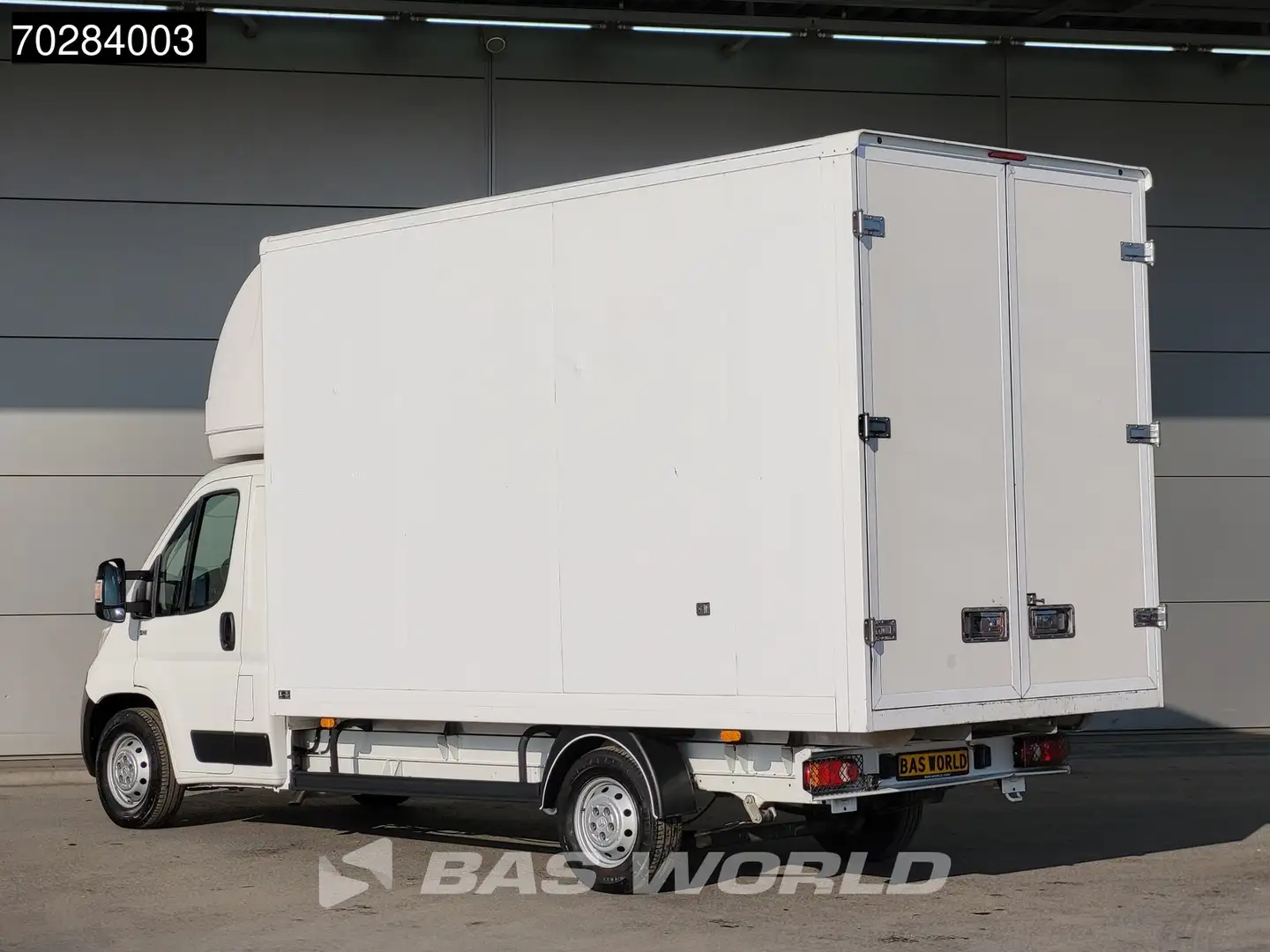 Citroen Jumper 140PK Bakwagen 2,5m hoogte Achterdeuren Navi Camer Wit - 2
