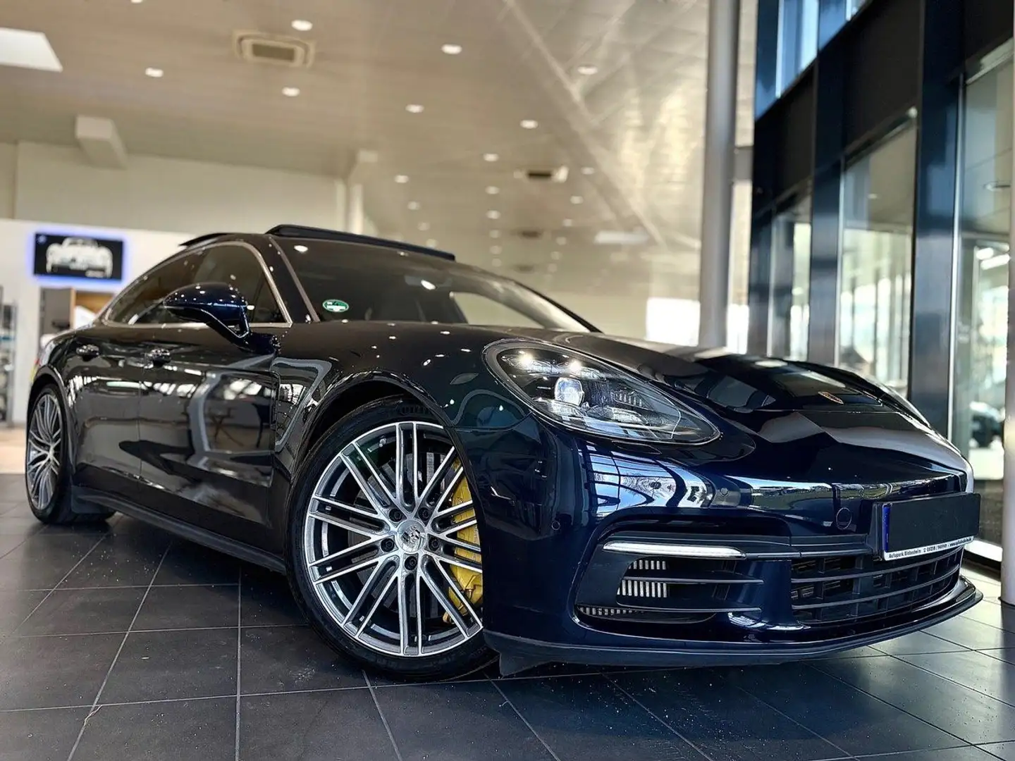 Porsche Panamera 4 S (971) 440CH - Full options Blau - 1