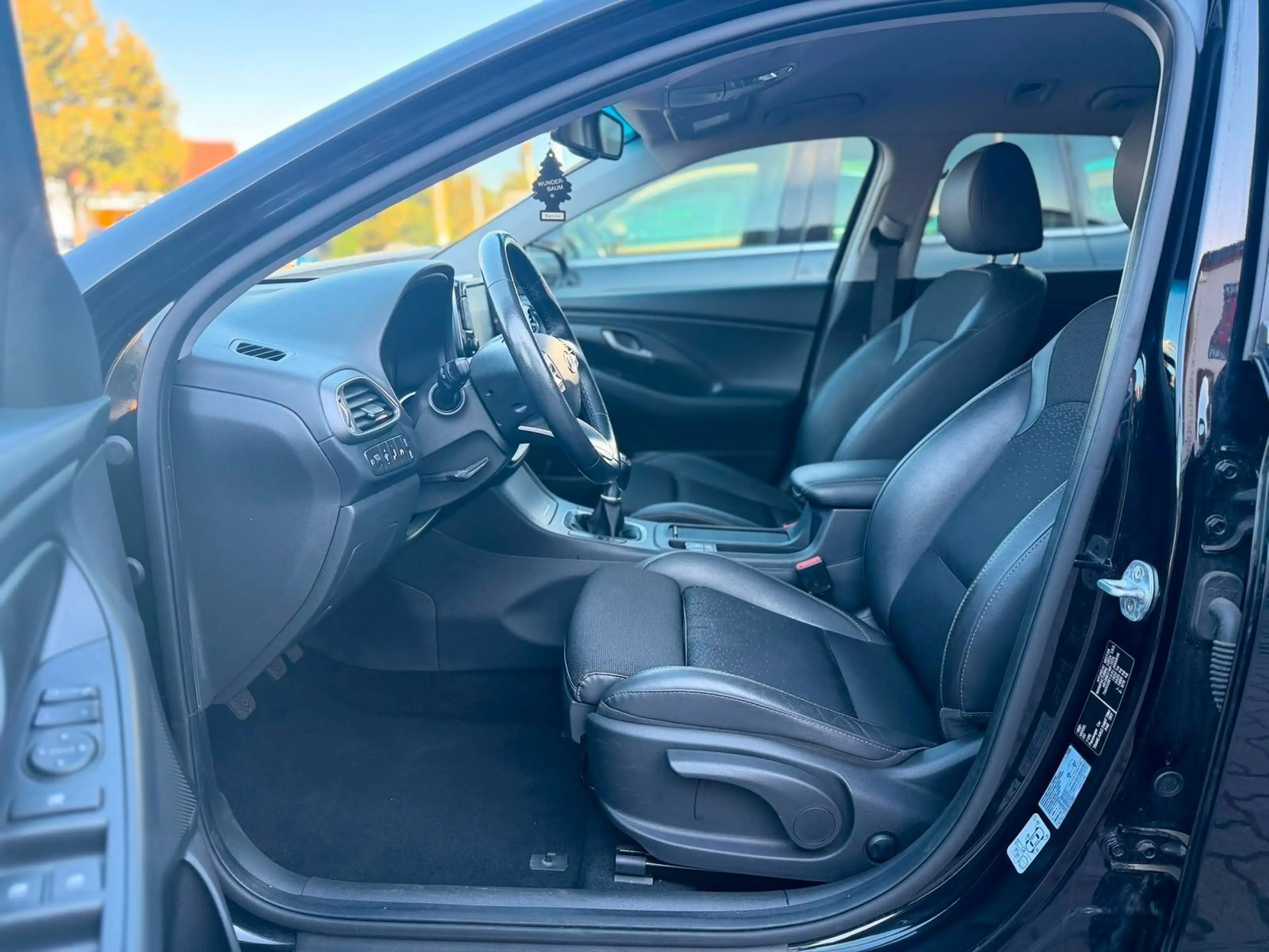 Hyundai i30 cw Premium*KAMERA*SHZG*LED*TEMPOMAT*ANDROID* — photo 11