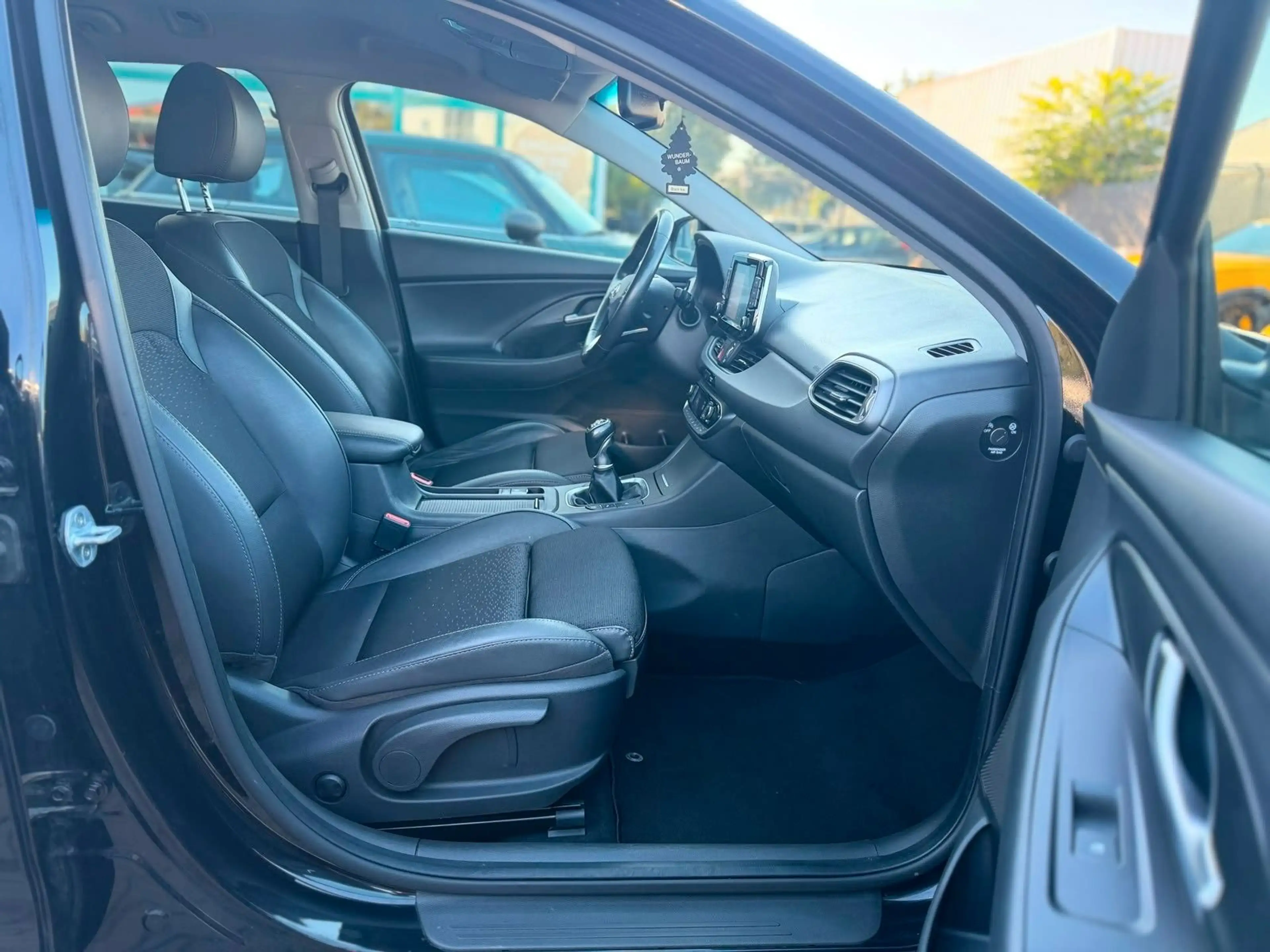 Hyundai i30 cw Premium*KAMERA*SHZG*LED*TEMPOMAT*ANDROID* — photo 10
