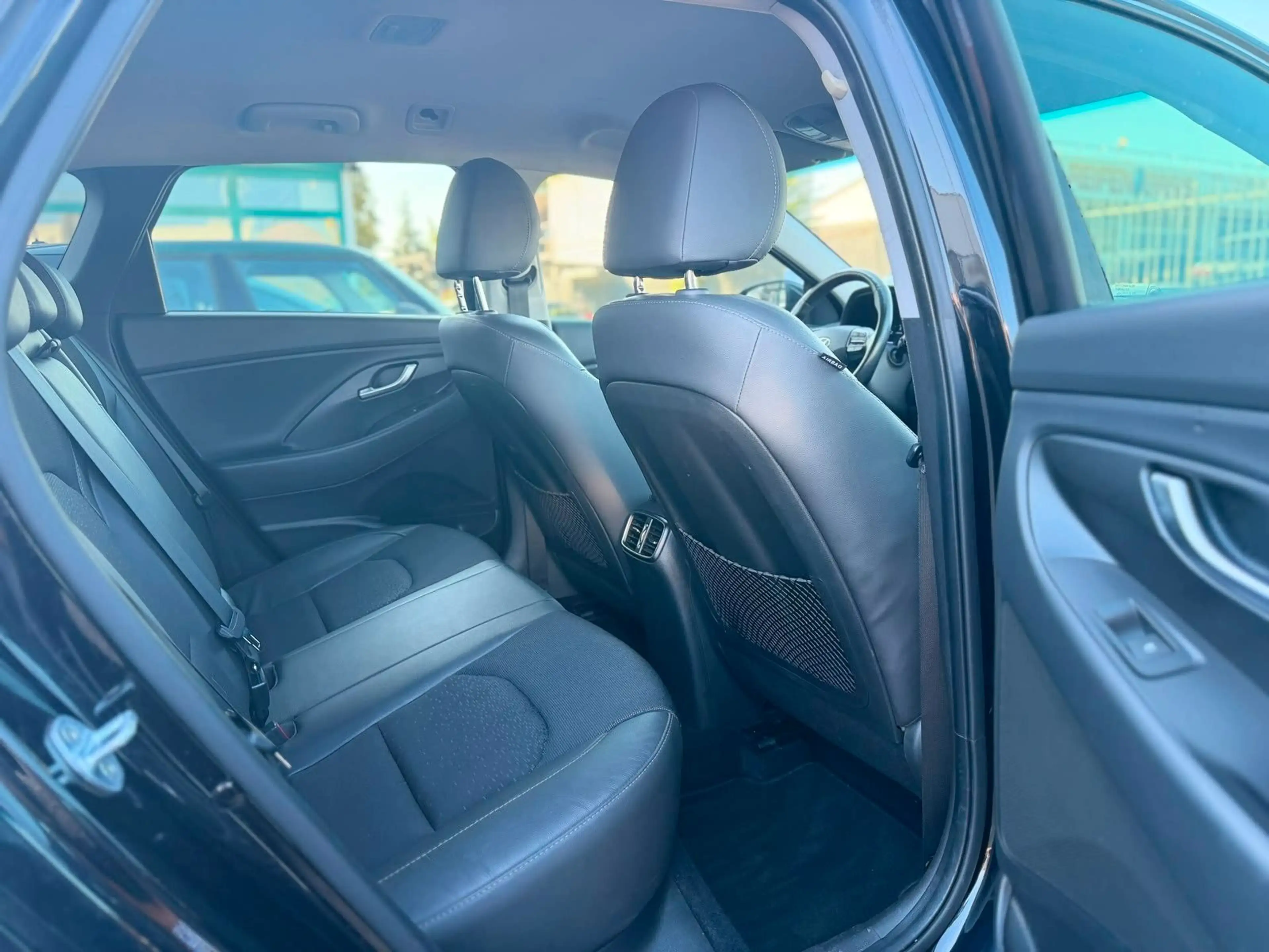 Hyundai i30 cw Premium*KAMERA*SHZG*LED*TEMPOMAT*ANDROID* — photo 12