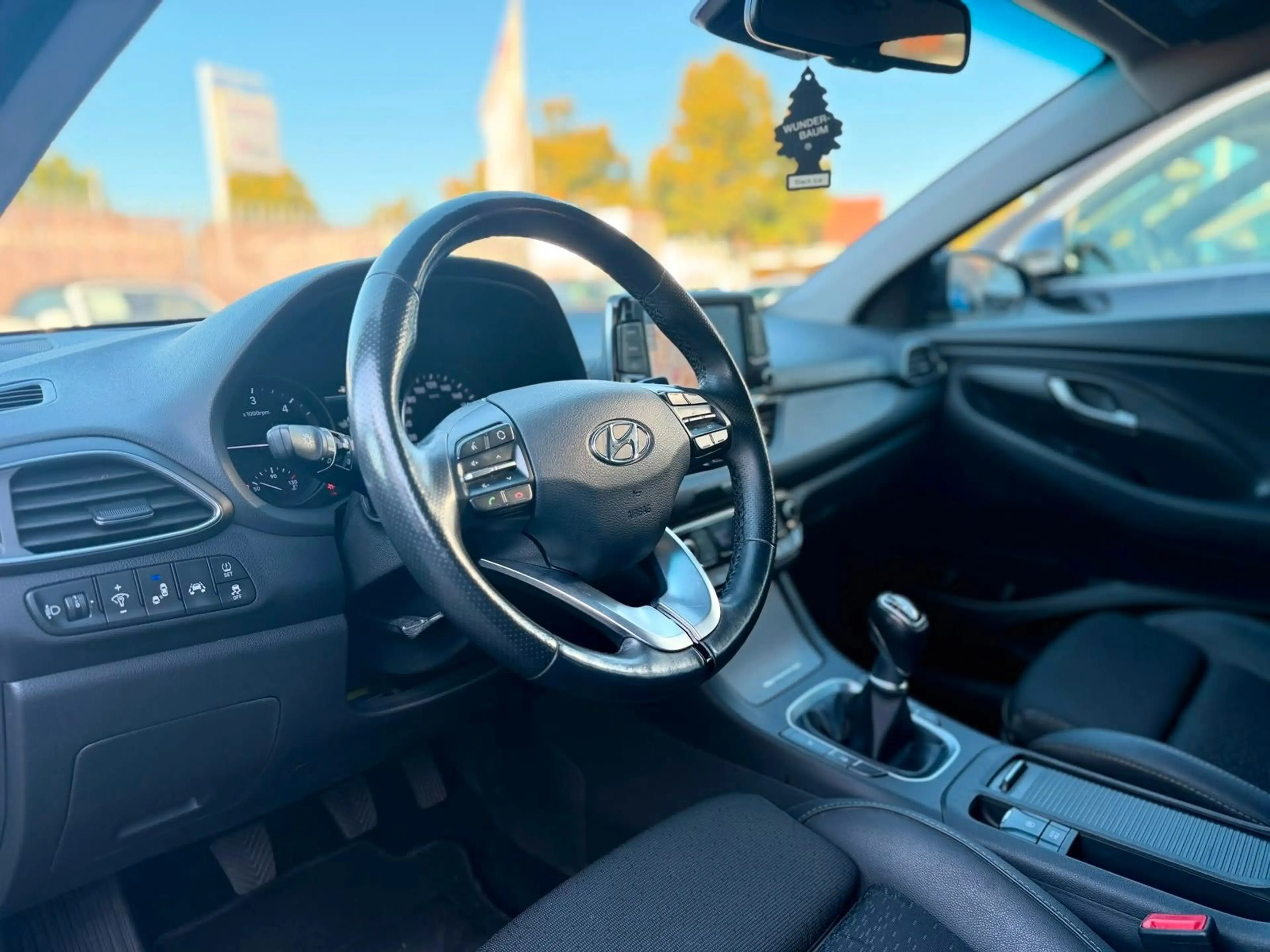 Hyundai i30 cw Premium*KAMERA*SHZG*LED*TEMPOMAT*ANDROID* — photo 14