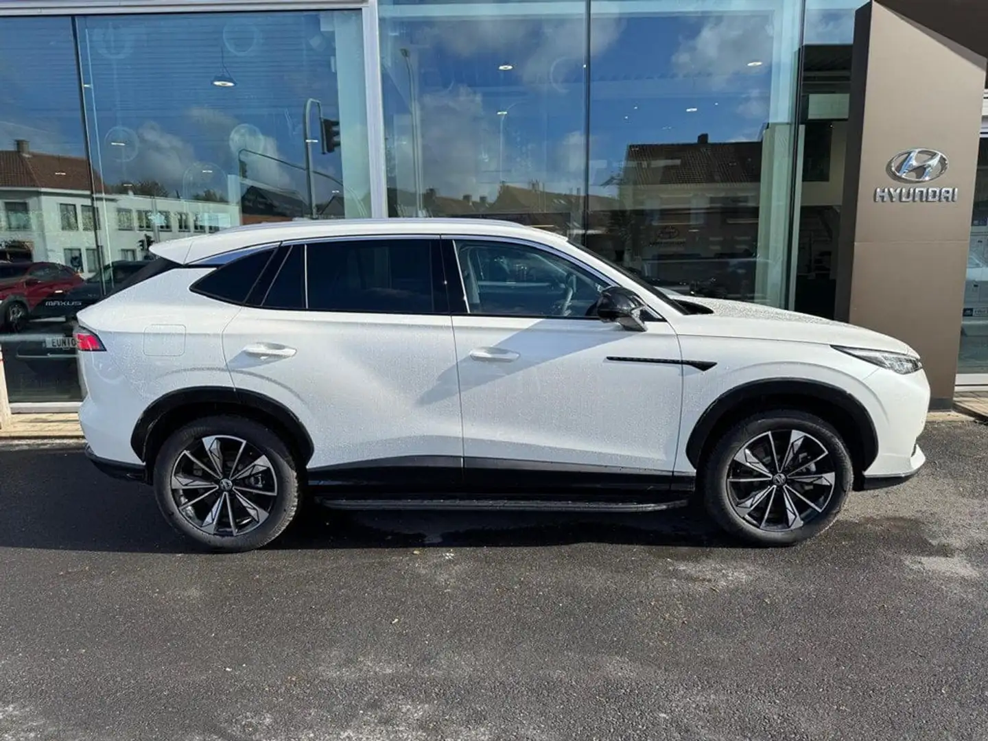 MG EHS PHEV new model - Luxury - plug-in hybride automaa Alb - 2