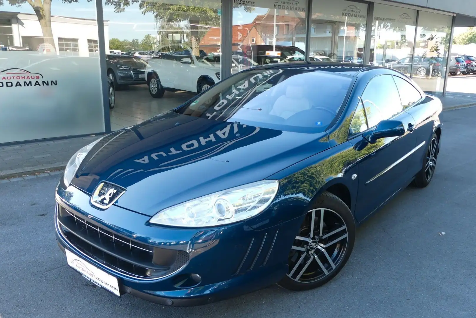 Peugeot 407 Coupe Platinum 2.7 HDI/XENON/NAVI/JBL/LEDER Blauw - 2